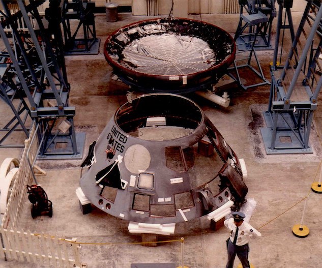 قام العلماء بتفكيك أجزاء كبسولة المركبة الفضائية أبولو 1 لكي يعرفوا سر أحتراقها