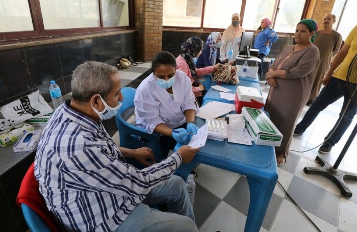 مركز للتطعيم ضد فيروس كورونا بالقاهرة في شهر سبتمبر 2021