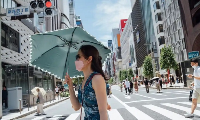 من المتوقع أن تصل درجات الحرارة إلى 35 درجة مئوية في طوكيو يوم الاثنين 27 يونيو حيث سجلت معارك العاصمة درجات حرارة قياسية في شهر يونيو