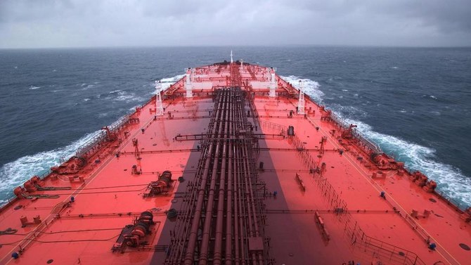 قد تتسبب ناقلة النفط صافر قبالة ساحل البحر الأحمر اليمني في كارثة بيئية إذا انفجرت أو تسربت حمولتها